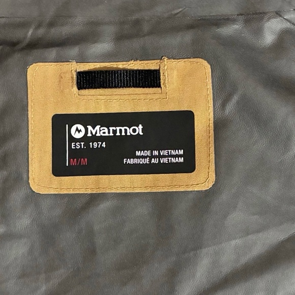 Marmot Minimalist GoreTex Jacket Size M Tan Lightweight Waterproof Hood Outdoor - Picture 5 of 9